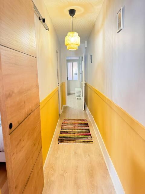 Food And Chill - Deux Appartements Hypercentre - 1 Theme Cinema - By Primo C0Nciergerie Tournus Exterior photo